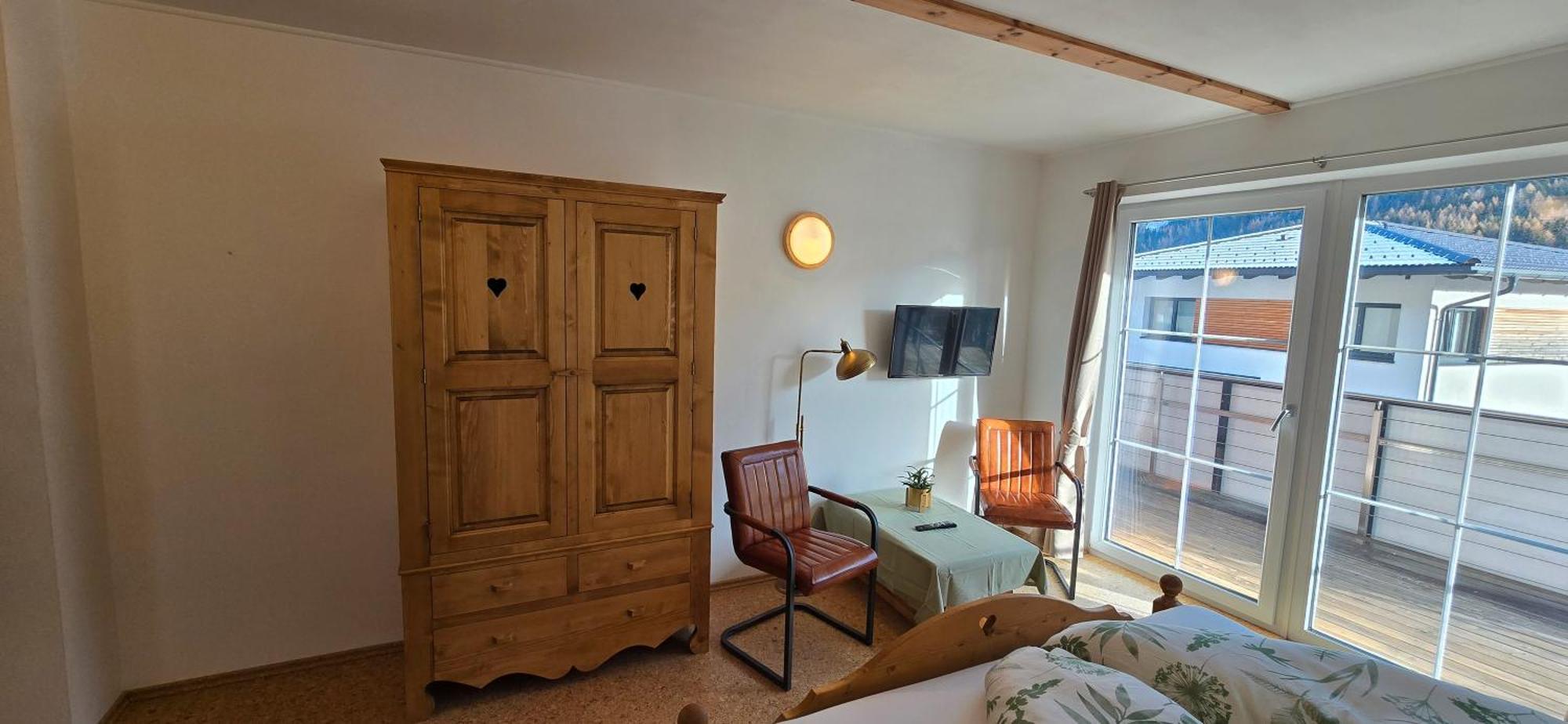 Haus Auszeit Bed and Breakfast Wenns Buitenkant foto